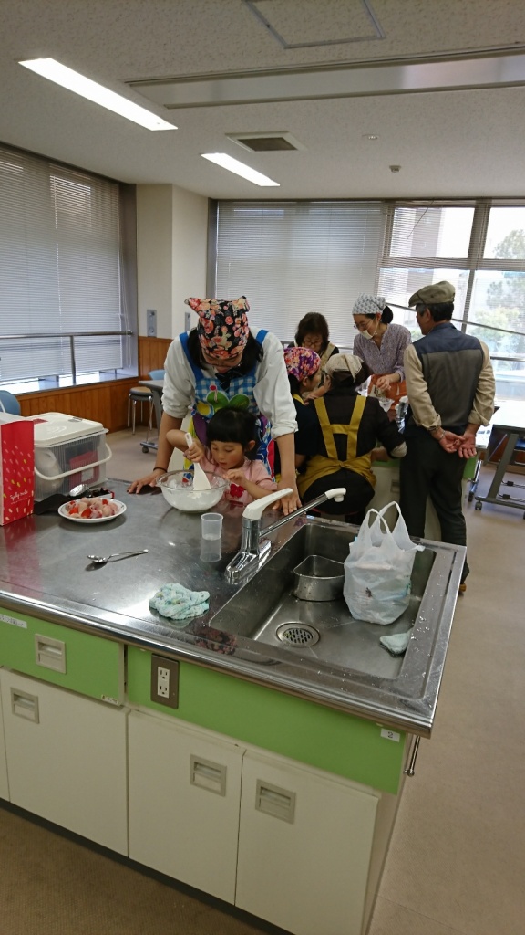 【画像】いちご大福作り１