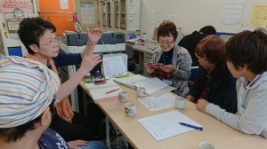 【画像】西部交流会相談中