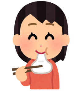 餅を食べる女性